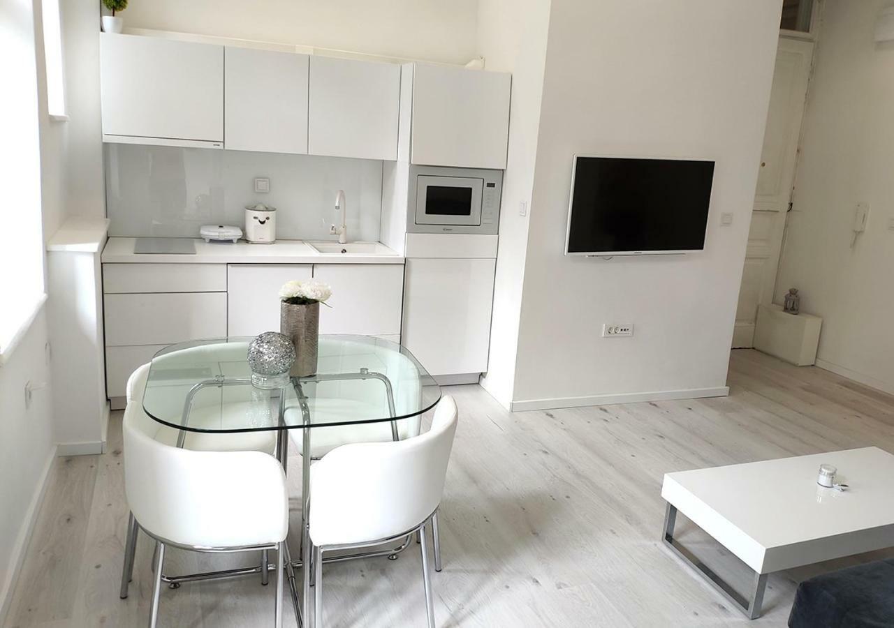 Luxurios And Historic Apartment "Shine" - Right On The Main Square Zagreb Eksteriør bilde
